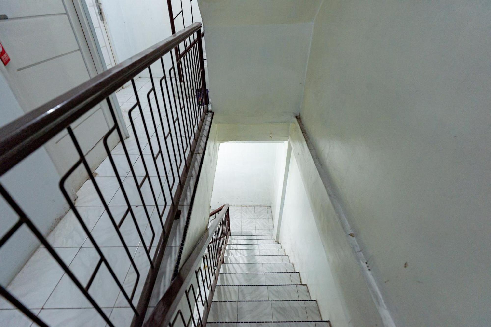 Reddoorz Near Rsud Dr Pringadi Medan 3 Hotel Exterior photo